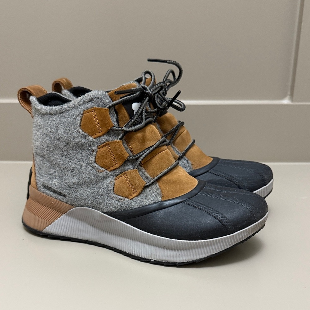 Sorel Women’s Boots in Black, Gray, and Tan